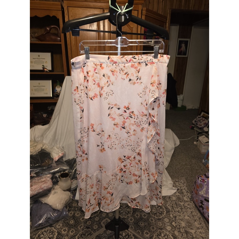 Calvin Klein Skirt Size 12 Pink. Career Wear, Academia, Y2K, Closet Staple,...